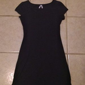 Black bodycon dress size small